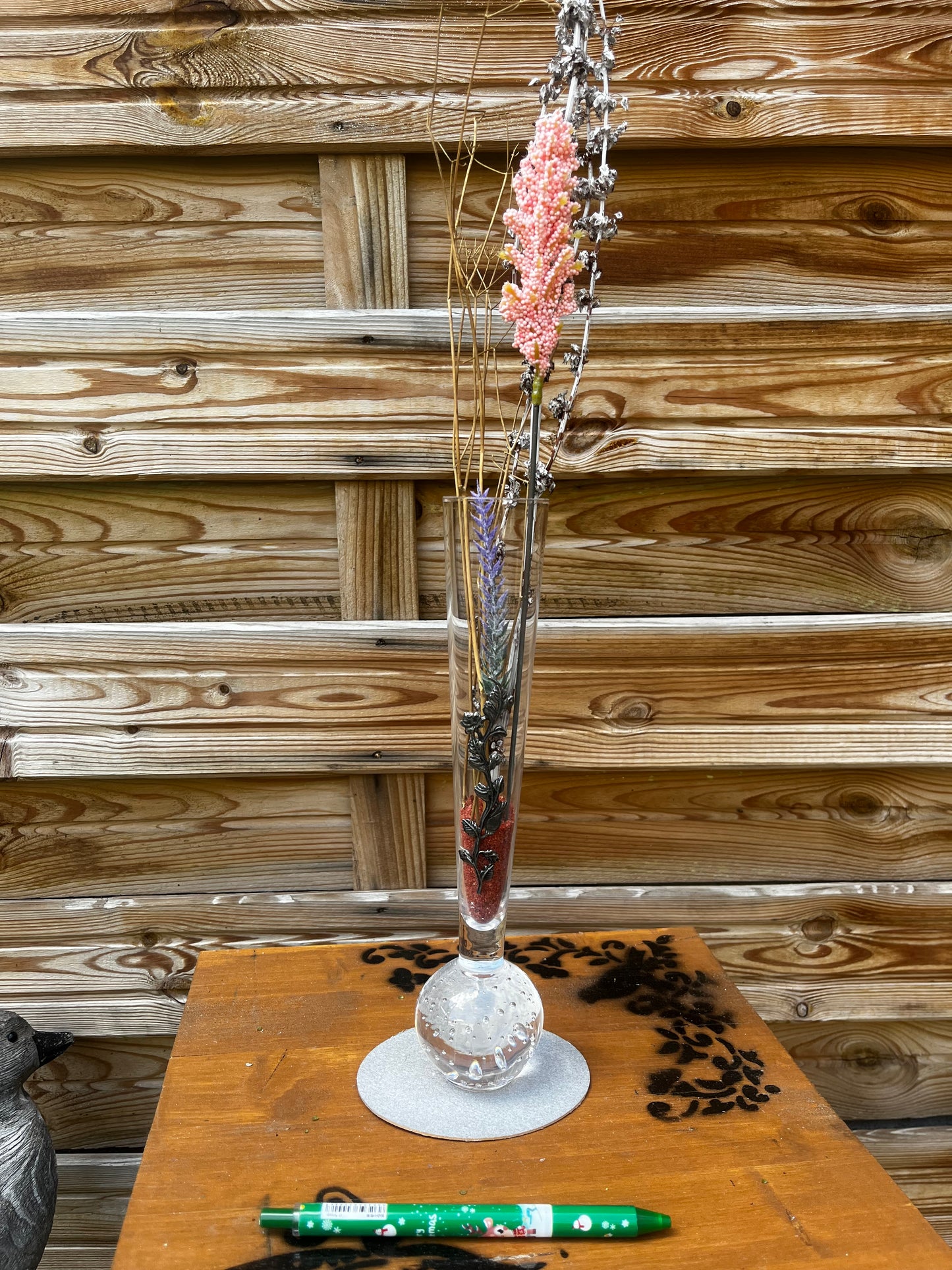 Vase fin en verre et étain