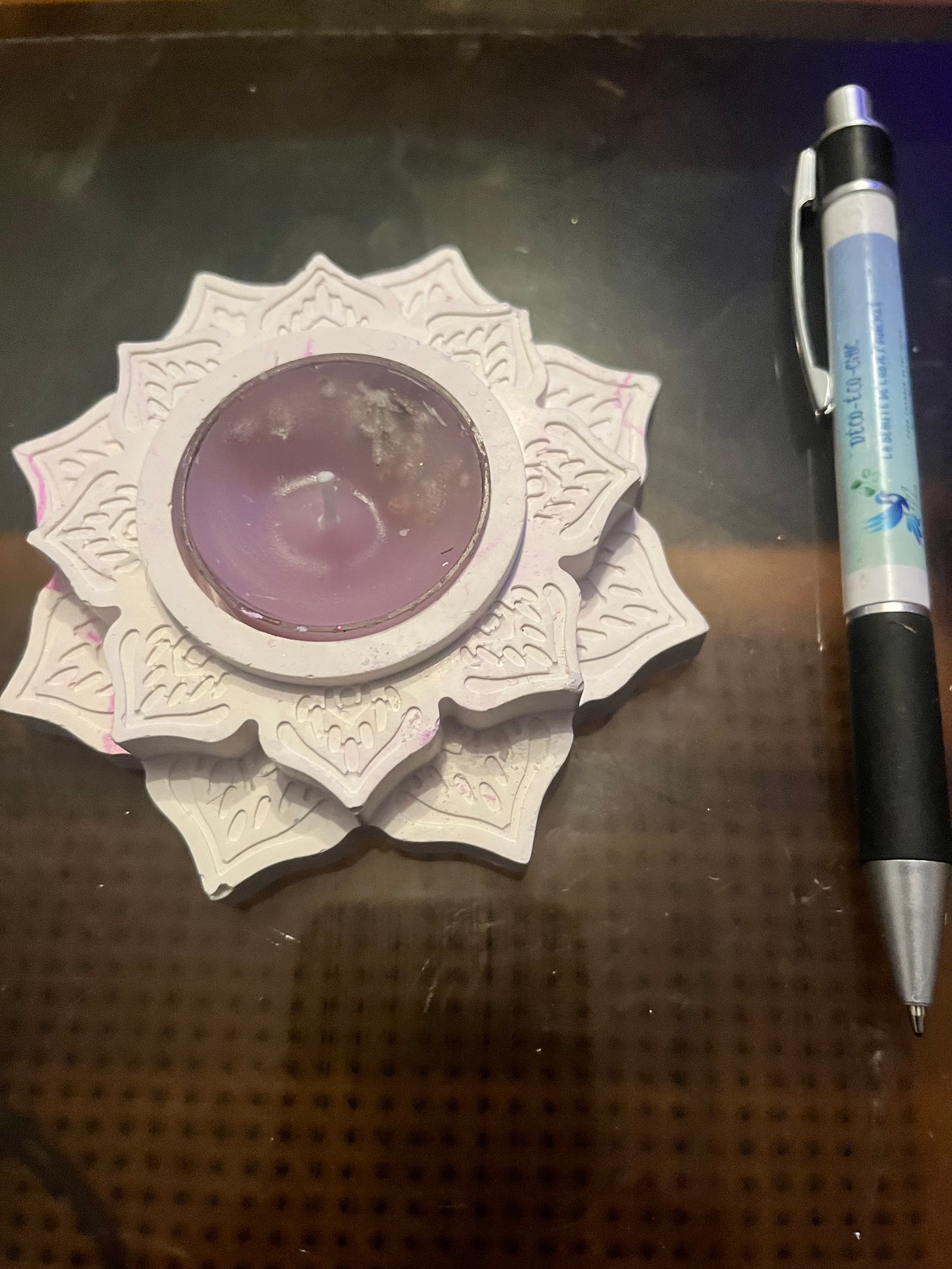 Bougie / fleur de lotus en plâtre