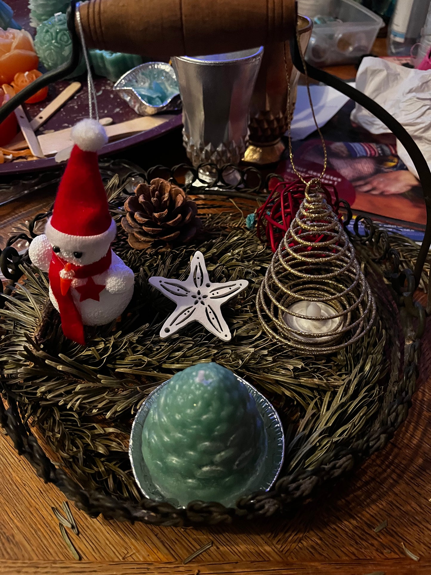 Centre de table dans un panier