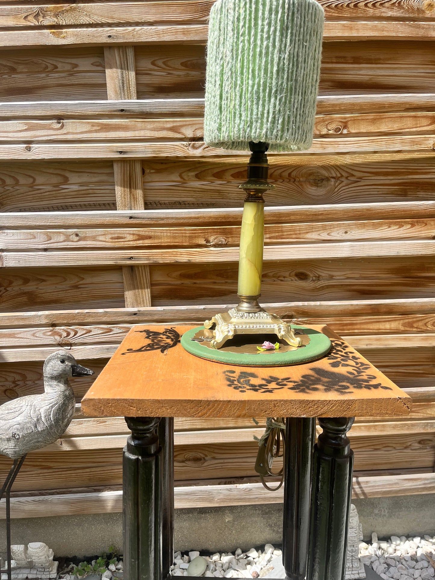 Lampe élégante en bronze et onyx vert