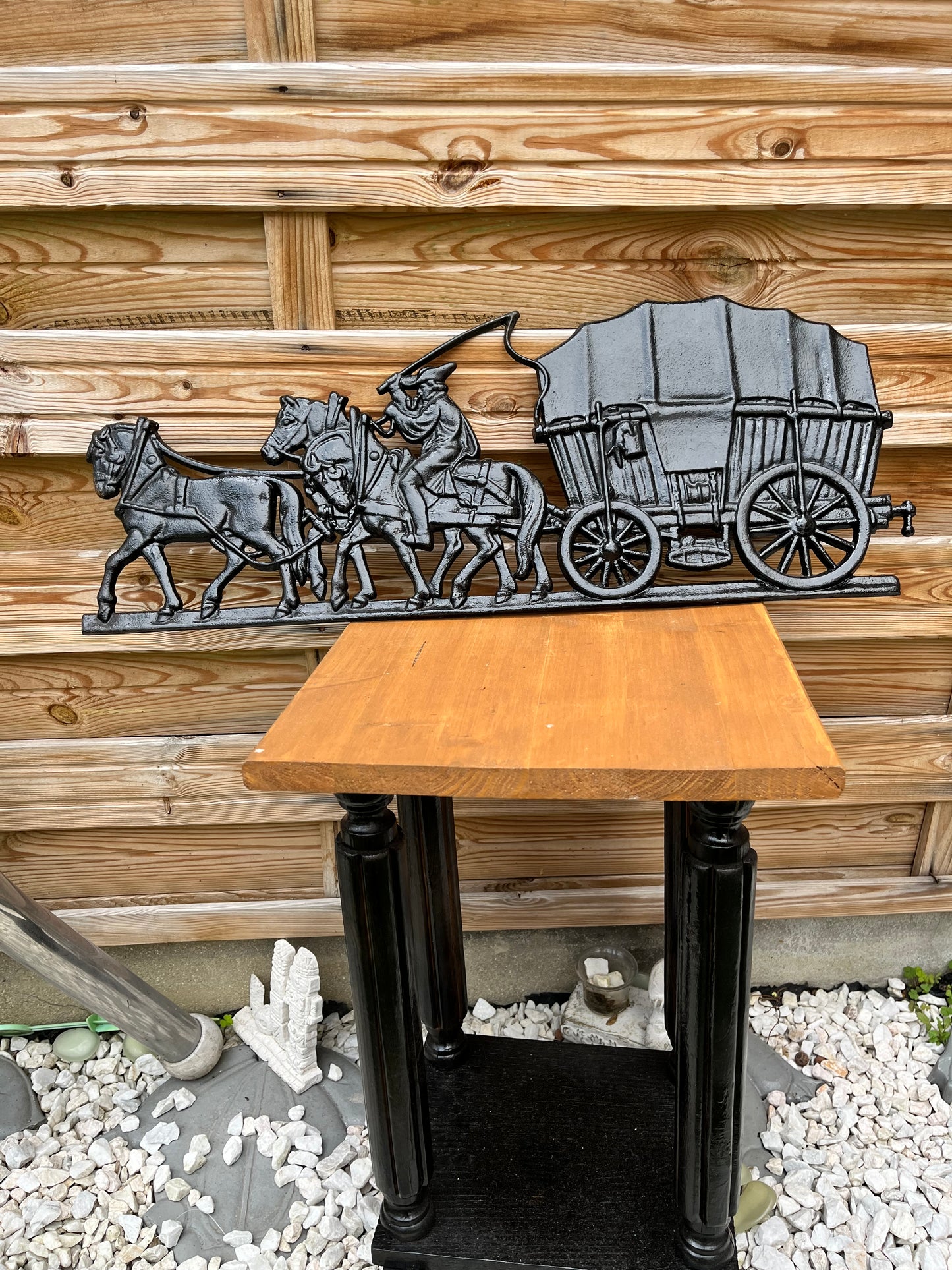 Plaque en fonte ancienne