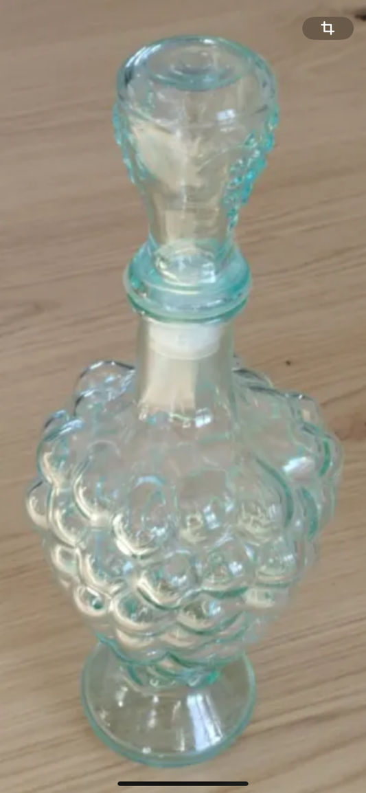 Carafe en forme de grappes de raisin