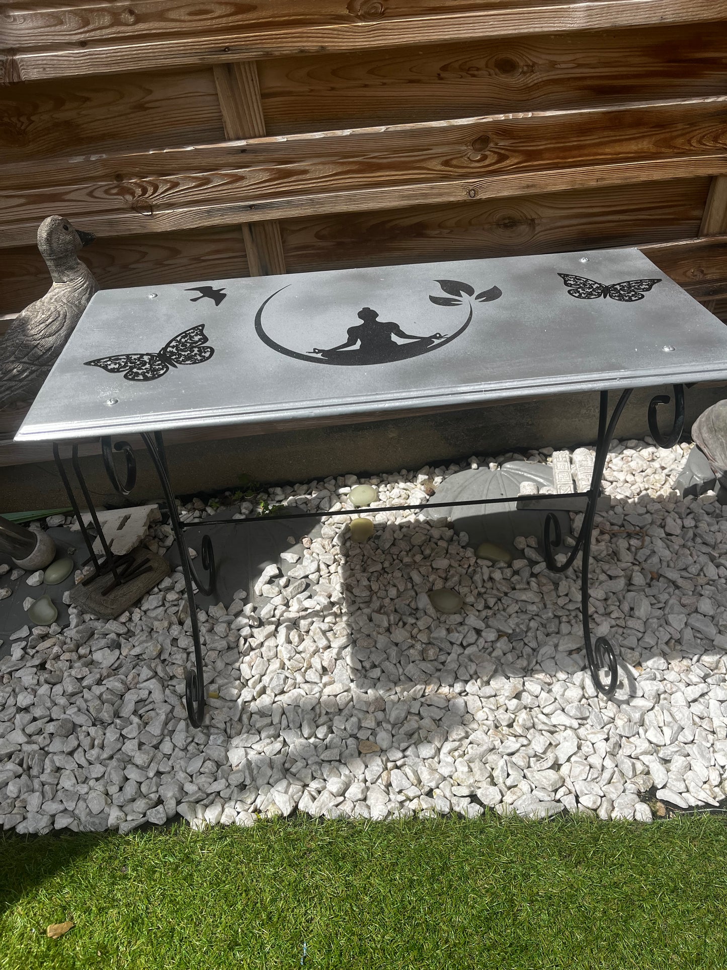 Table mini grise et fer forgé
