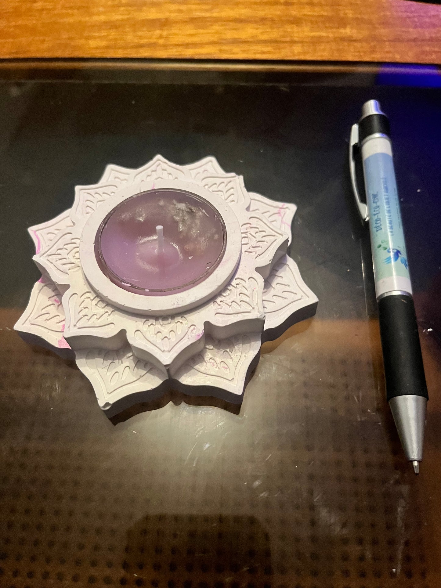 Bougie / fleur de lotus en plâtre