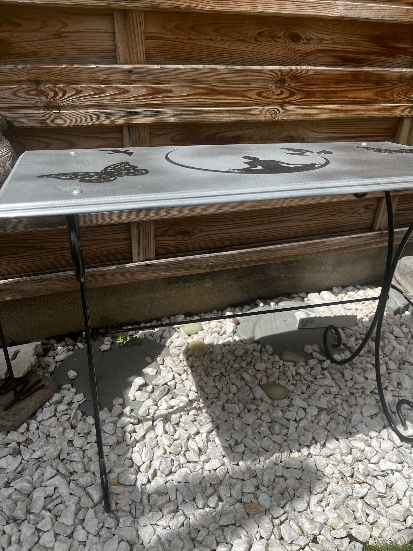 Table mini grise et fer forgé
