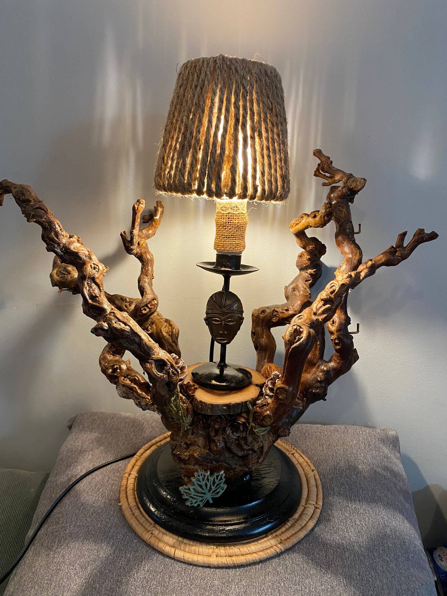 Lampe branches d arbres avec mise à prix à 119,00 euros