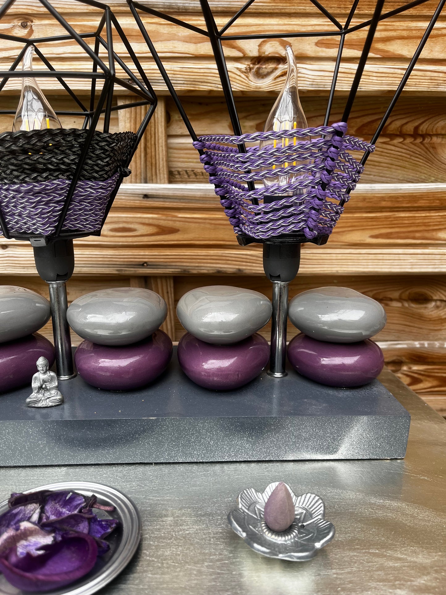 Lampe moderne zen et galets