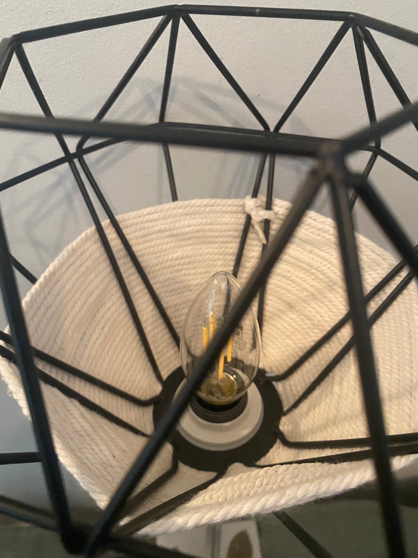 Lampe nature et zen avec mise à prix à 79,00 euros
