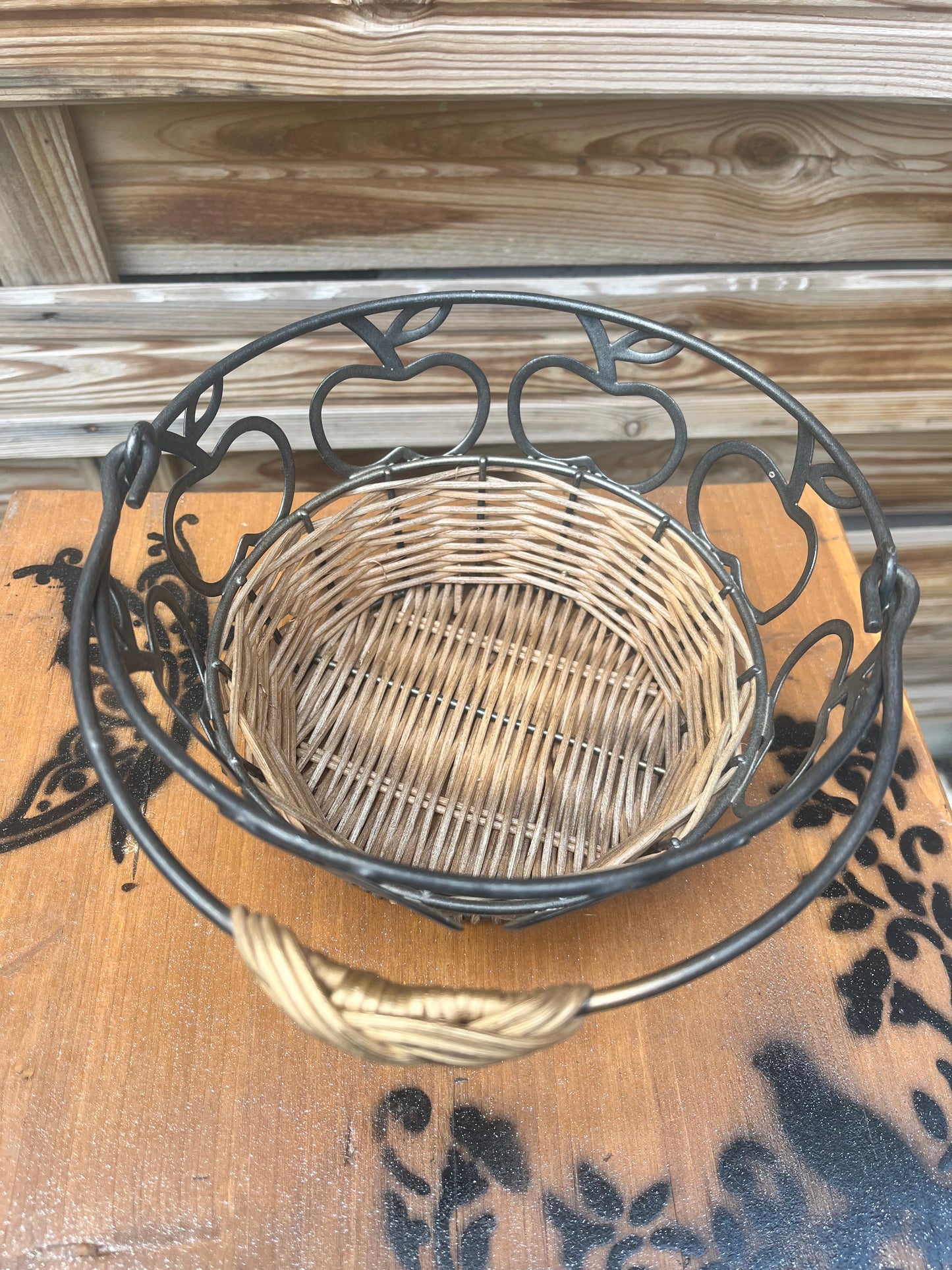 Panier décors pommes
