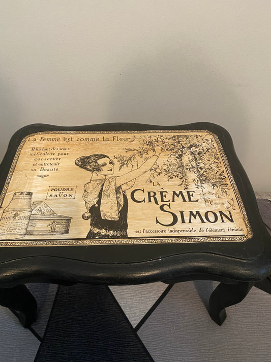 banc mini (avec hymne à la beauté de la femme)