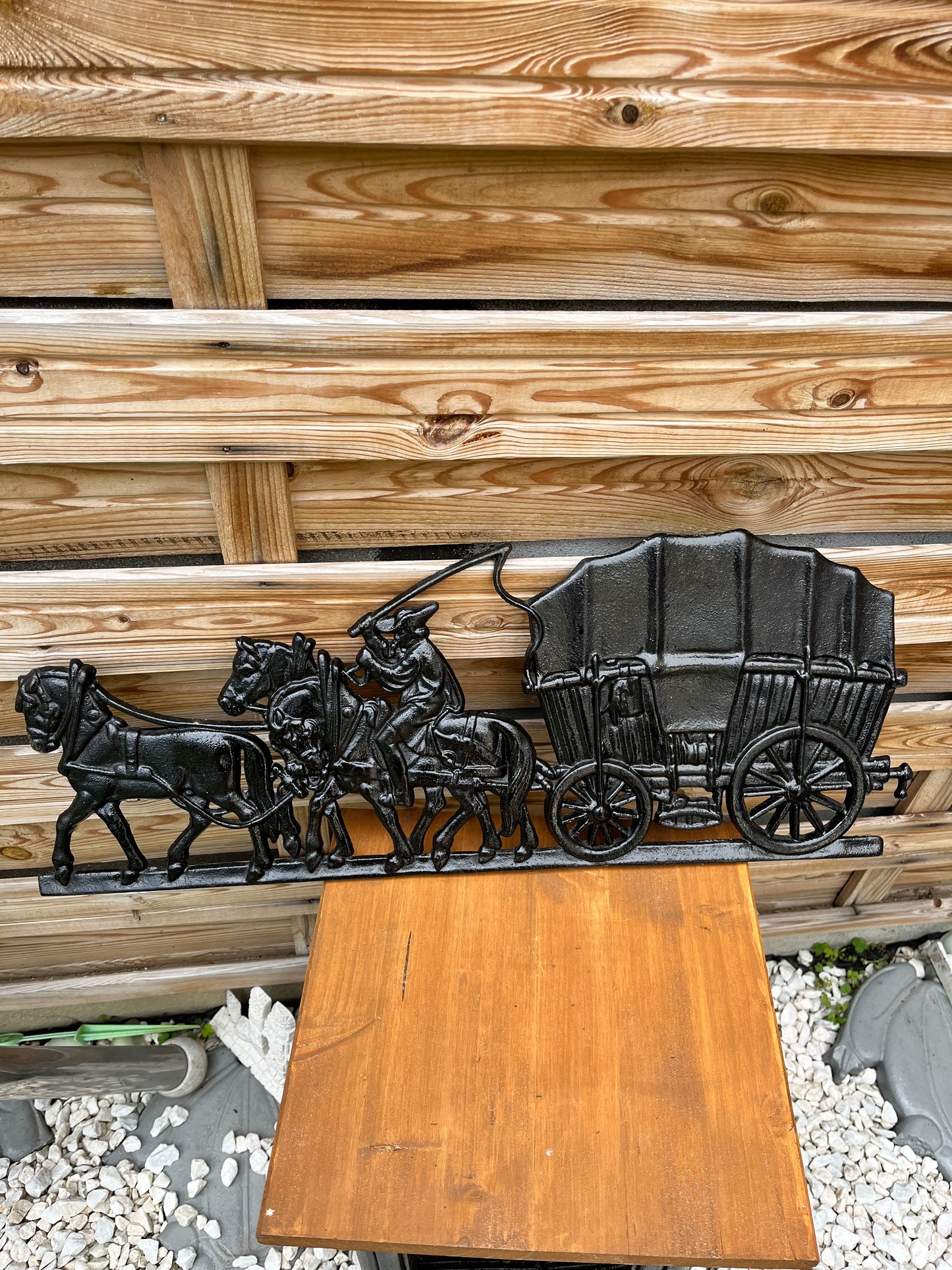 Plaque en fonte ancienne