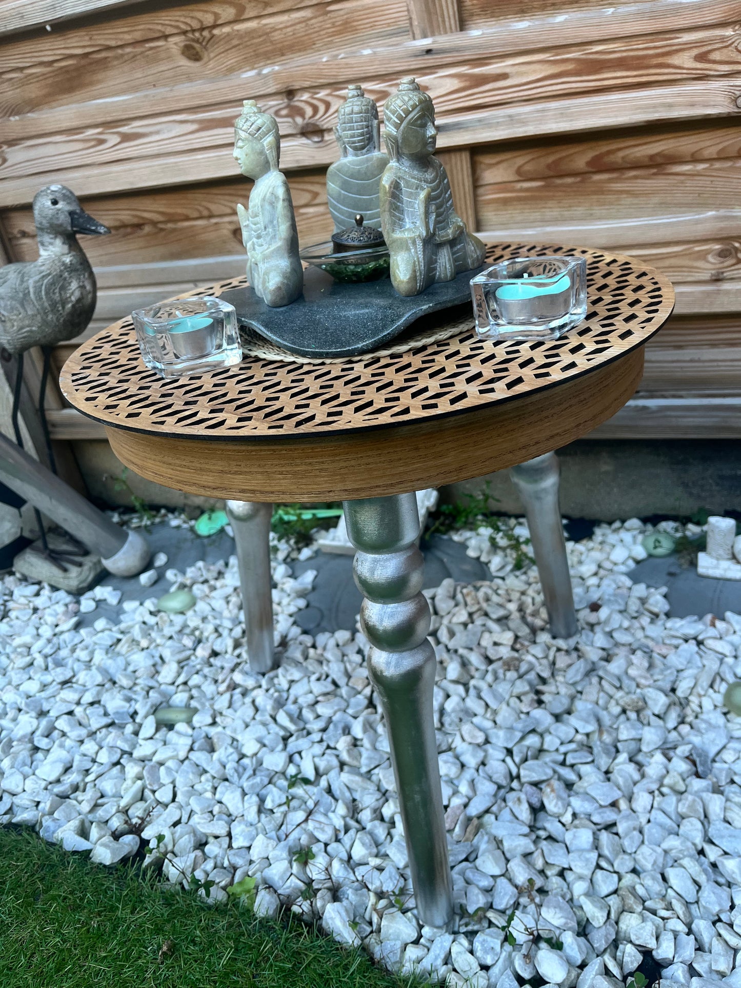 Bougeoir zen avec plateau à pieds