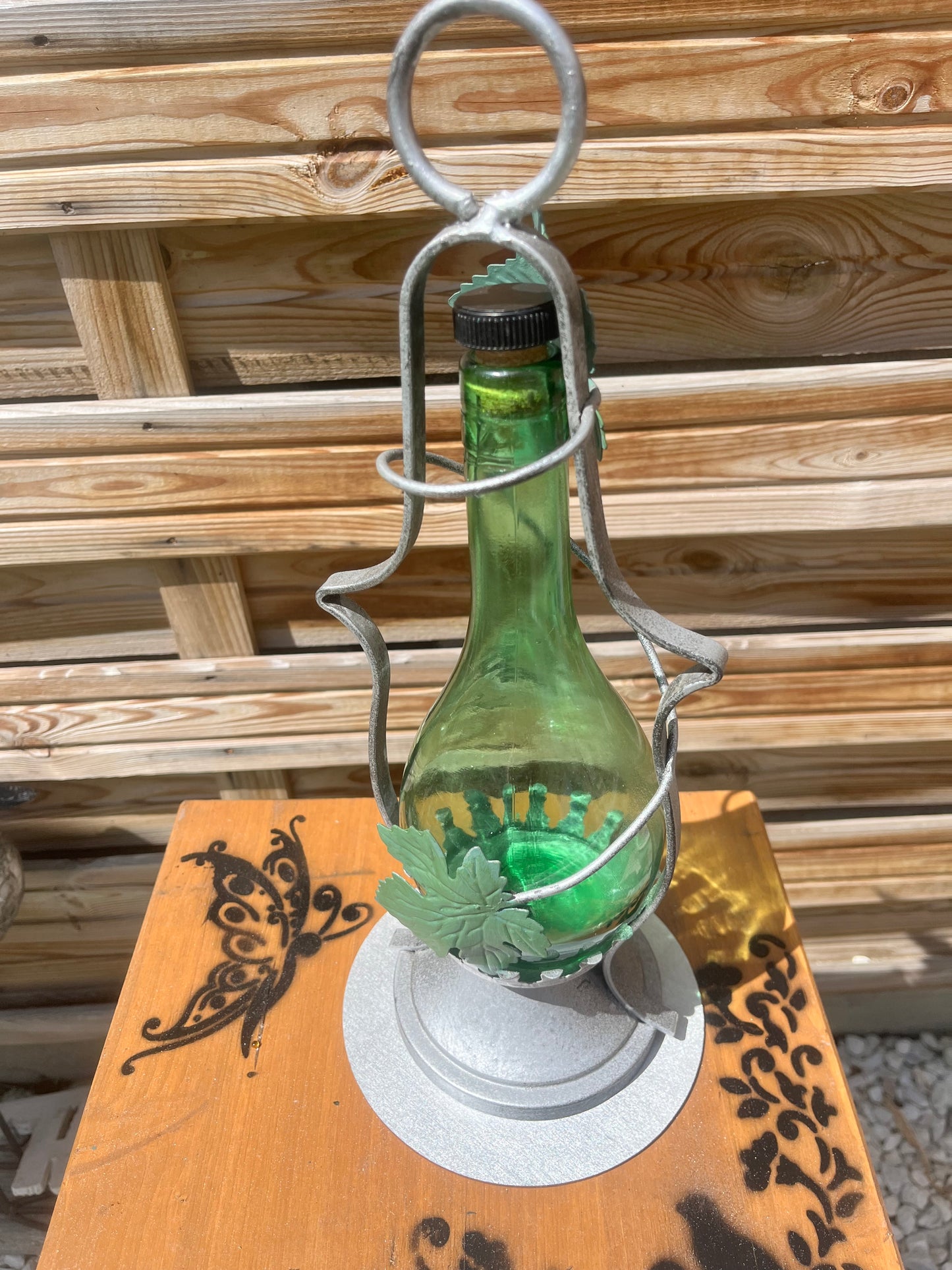Porte carafe en forme de lanterne avec mise à prix à 79,00 euros