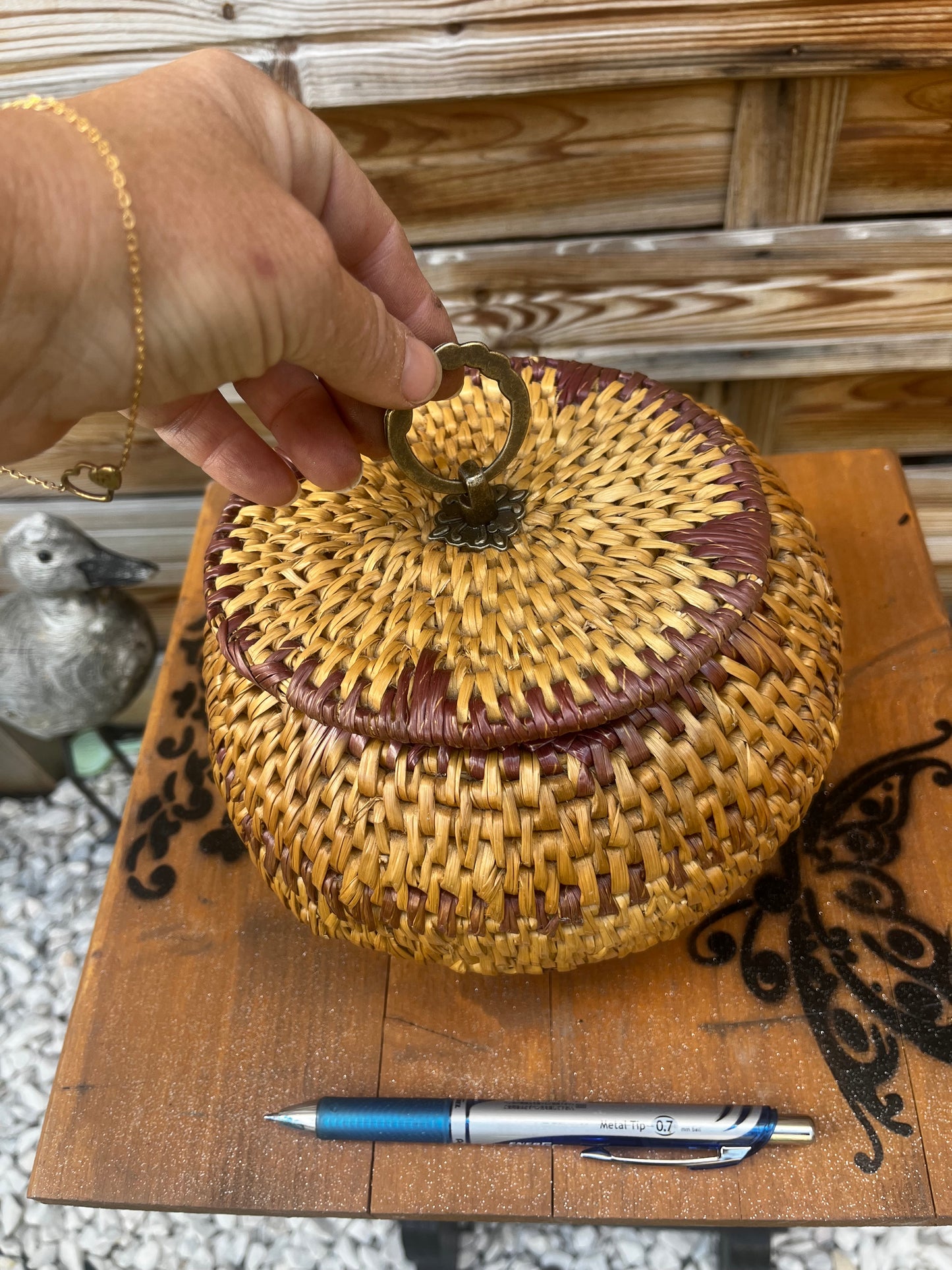 Panier avec couvercle
