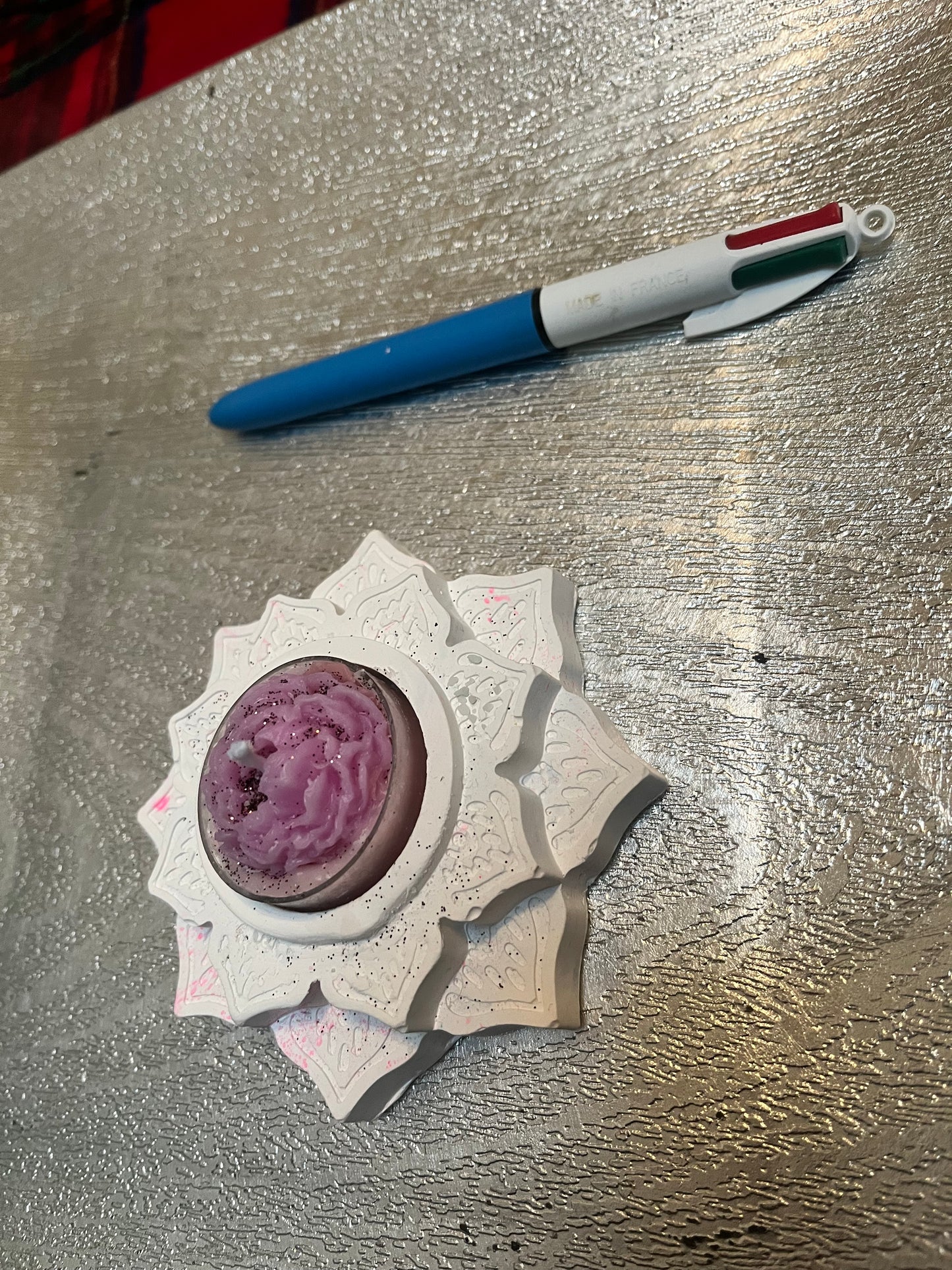 Bougie / fleur de lotus en plâtre