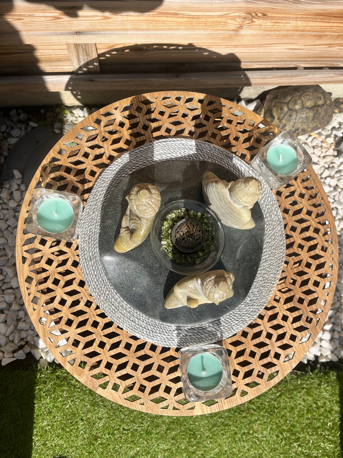 Bougeoir zen avec plateau à pieds