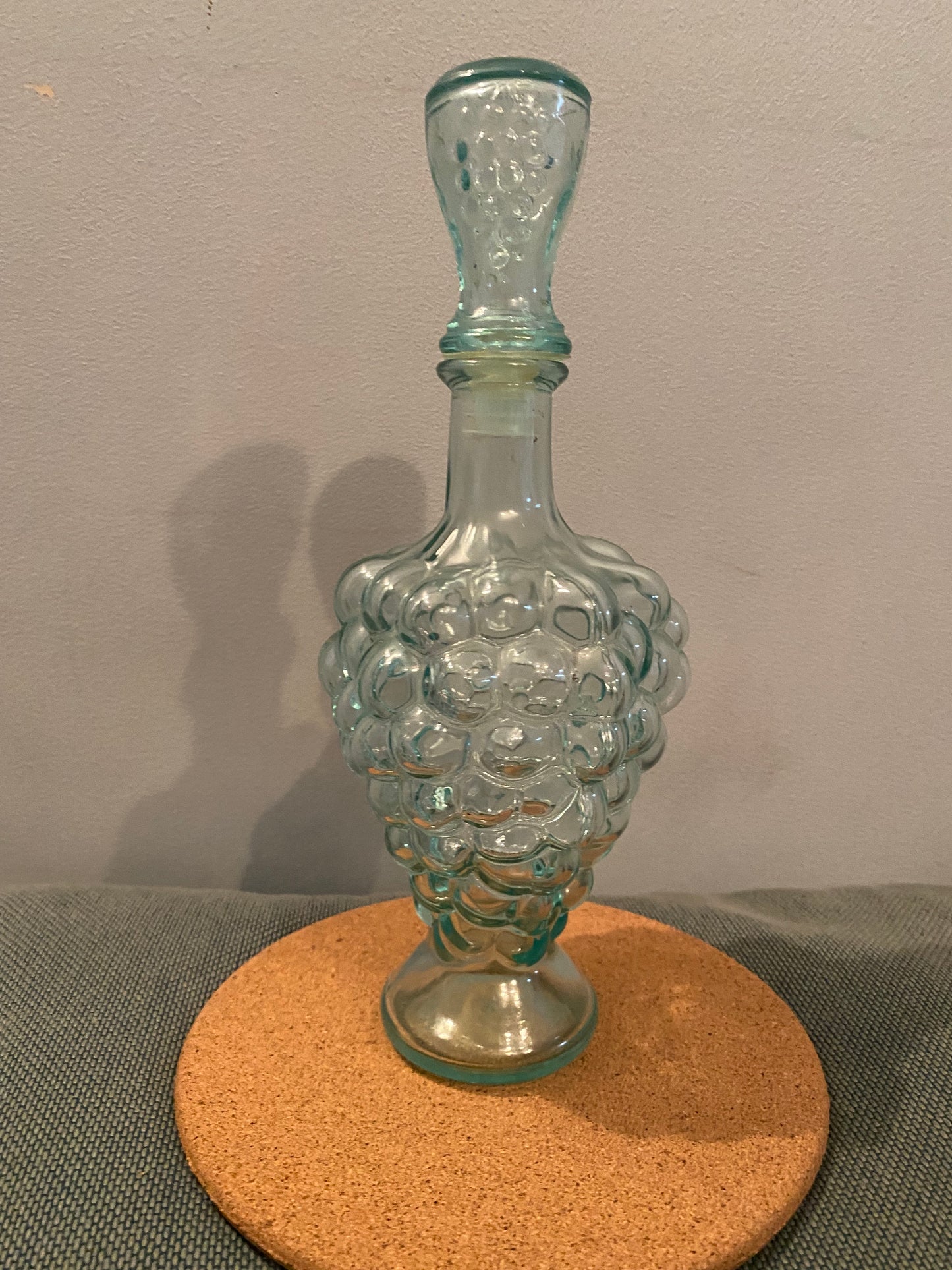 Carafe en forme de grappes de raisin