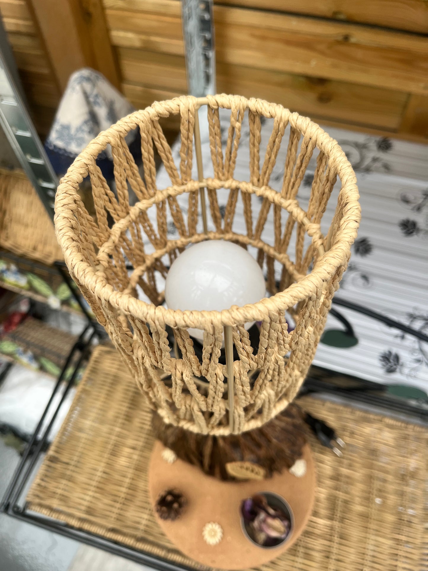 lampe bouteille avec mise à prix à 79,00 euros