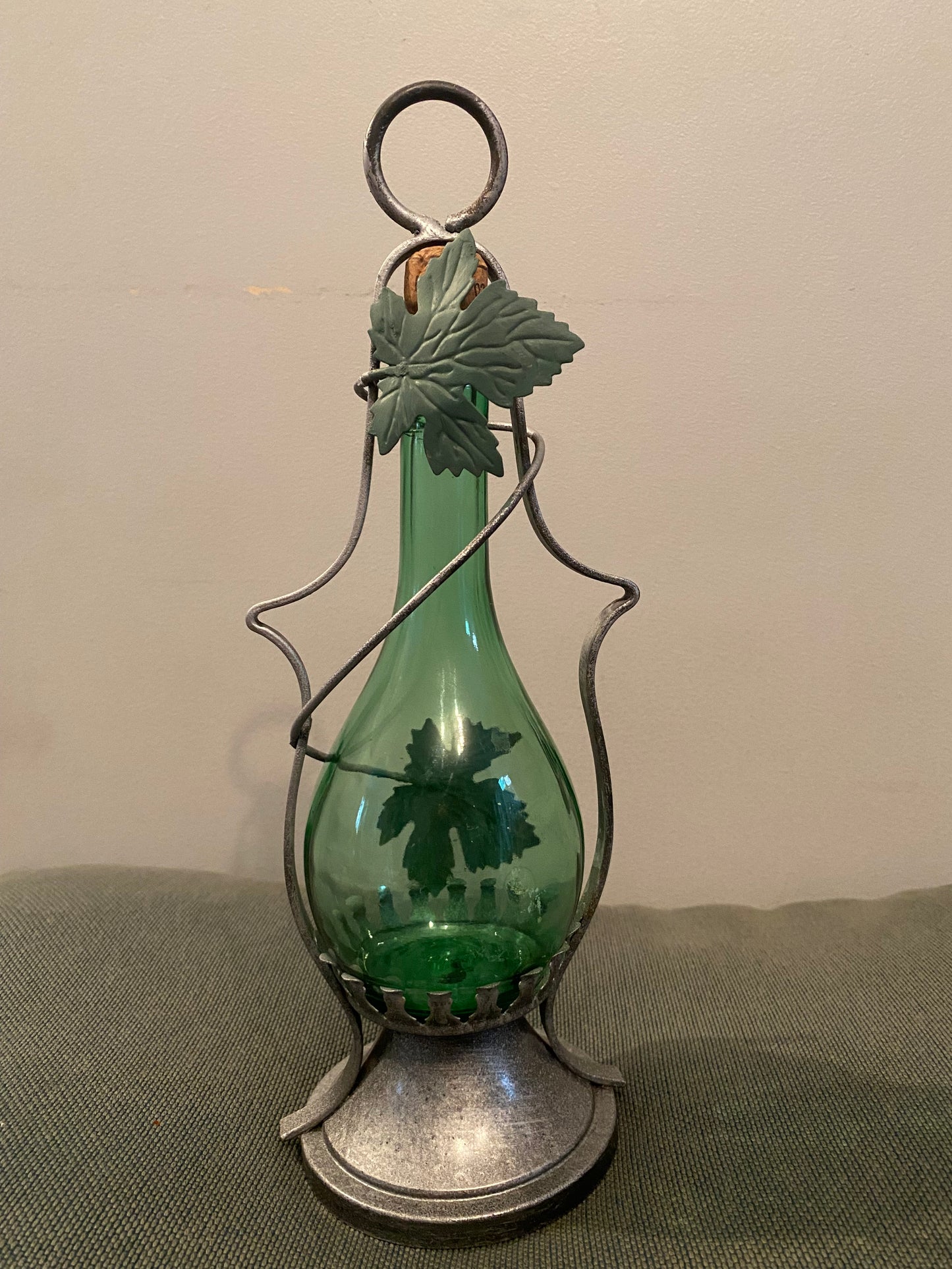 Porte carafe en forme de lanterne avec mise à prix à 79,00 euros