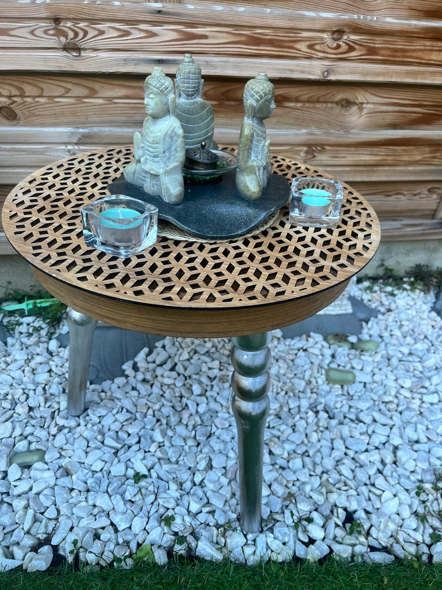 Bougeoir zen avec plateau à pieds