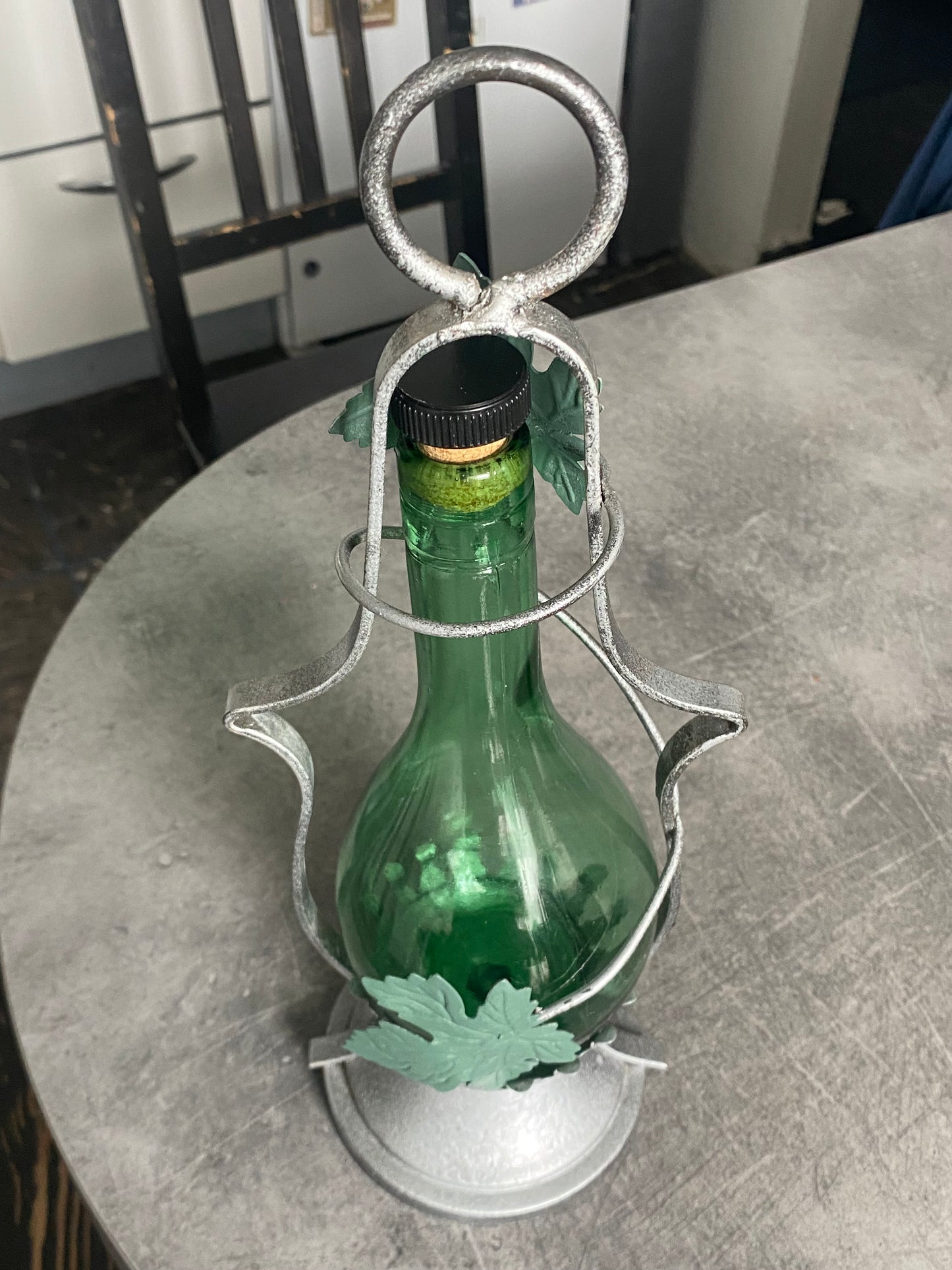 Porte carafe en forme de lanterne avec mise à prix à 79,00 euros
