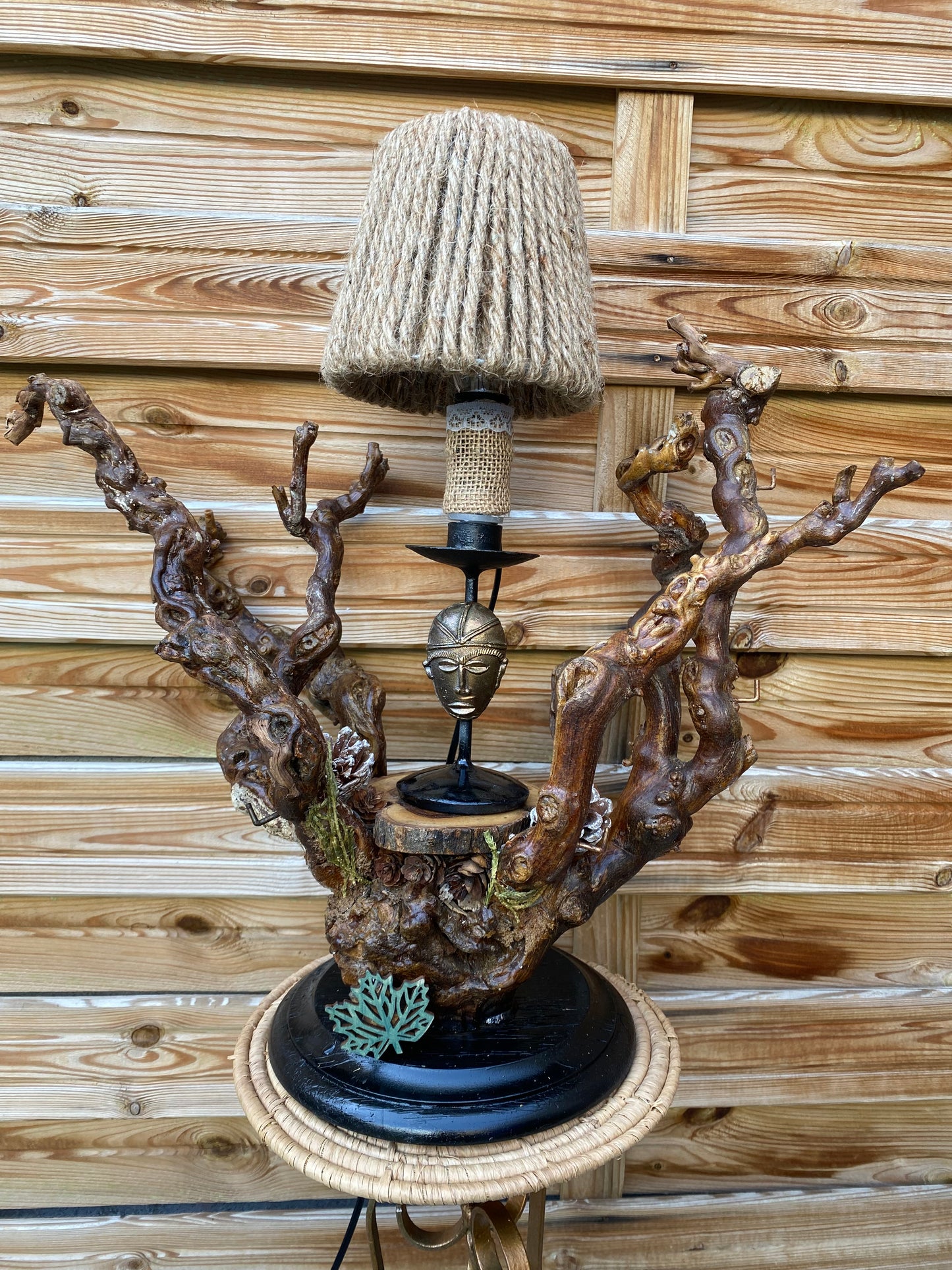 Lampe branches d arbres avec mise à prix à 119,00 euros