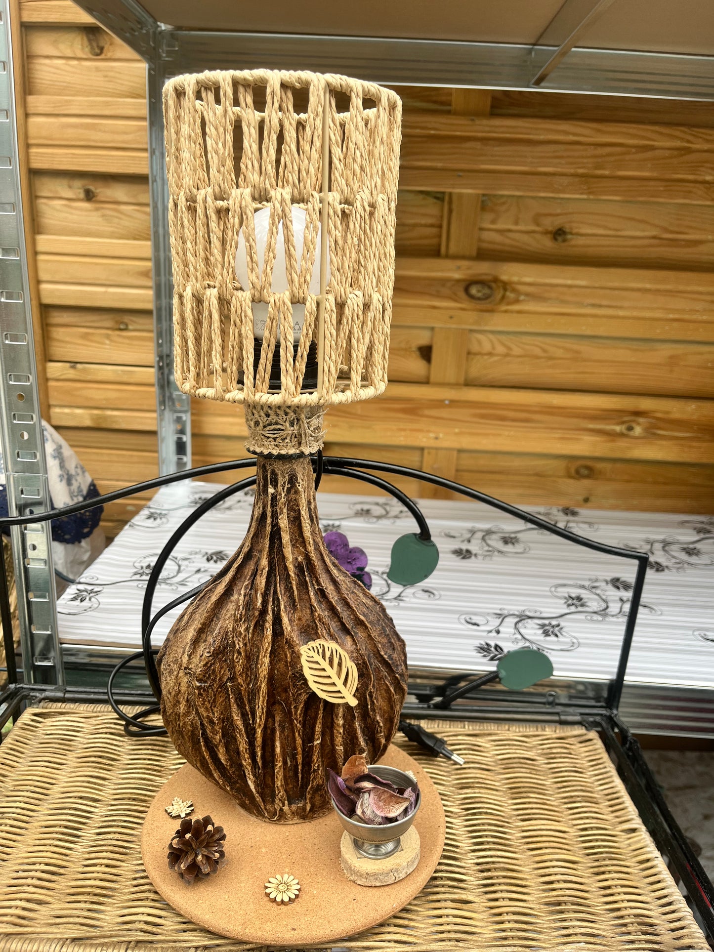 lampe bouteille avec mise à prix à 79,00 euros
