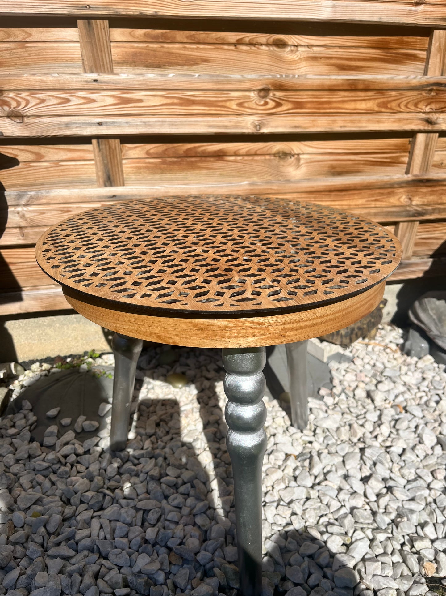 Bougeoir zen avec plateau à pieds