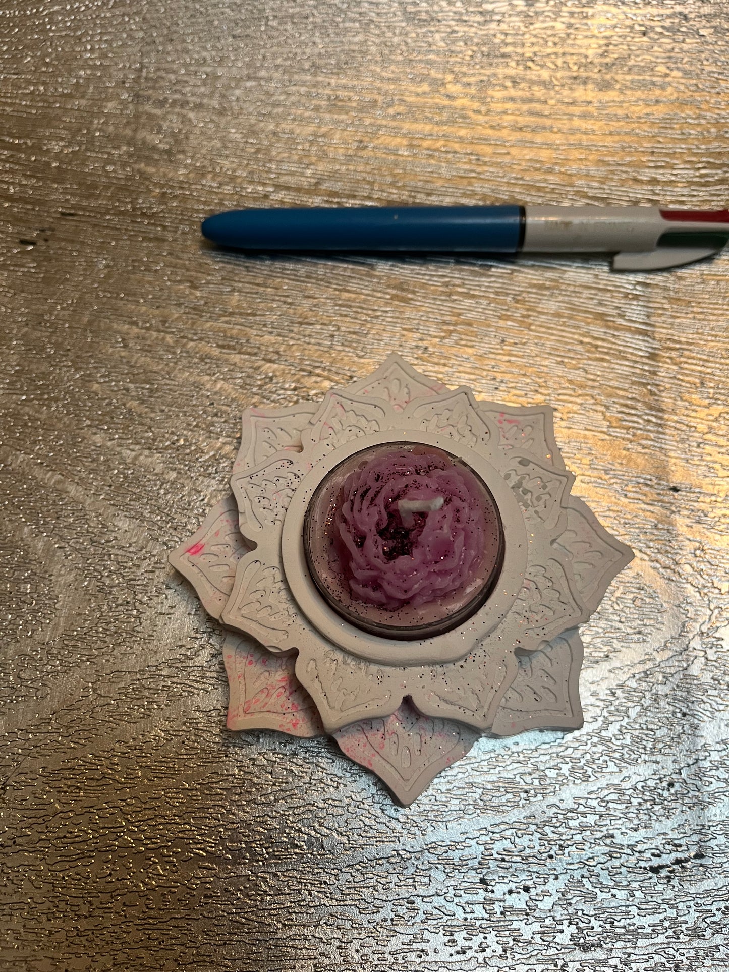 Bougie / fleur de lotus en plâtre