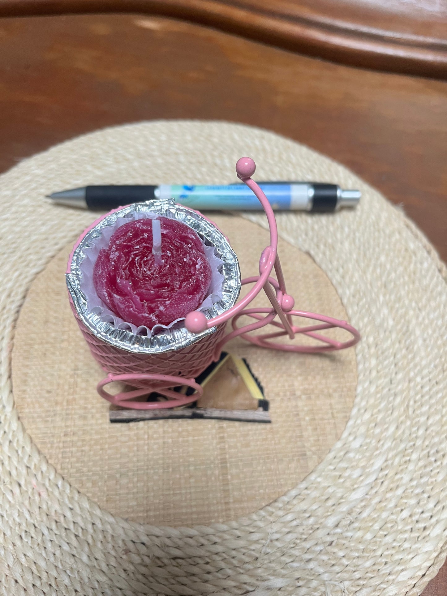 bougie / tricycle rose