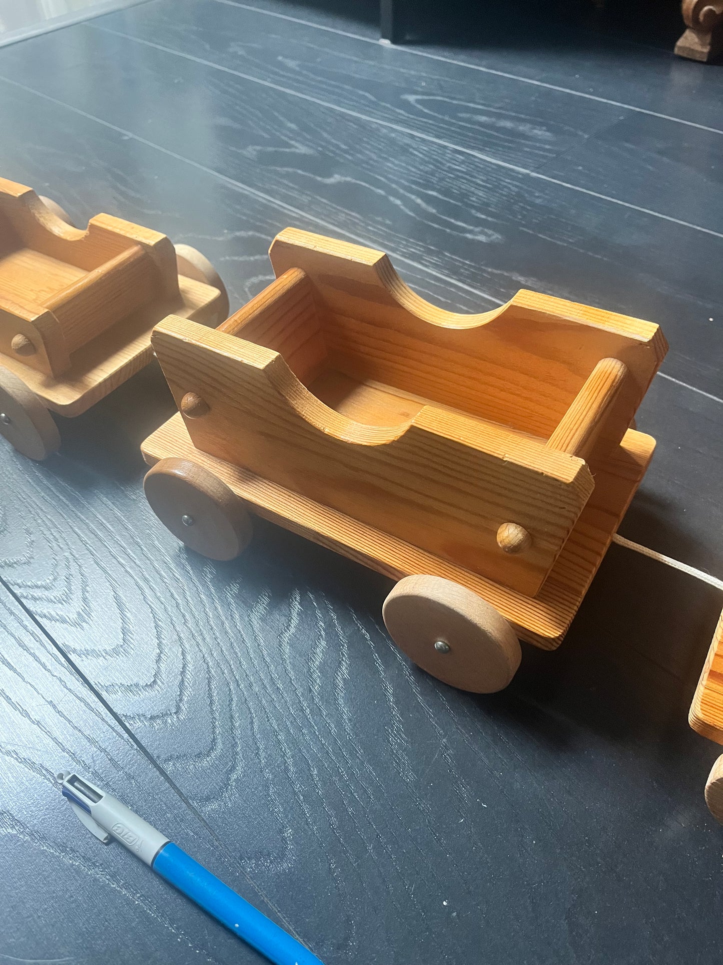 Train en bois