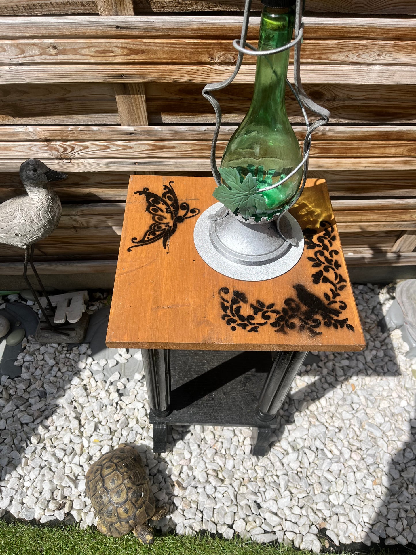 Porte carafe en forme de lanterne avec mise à prix à 79,00 euros