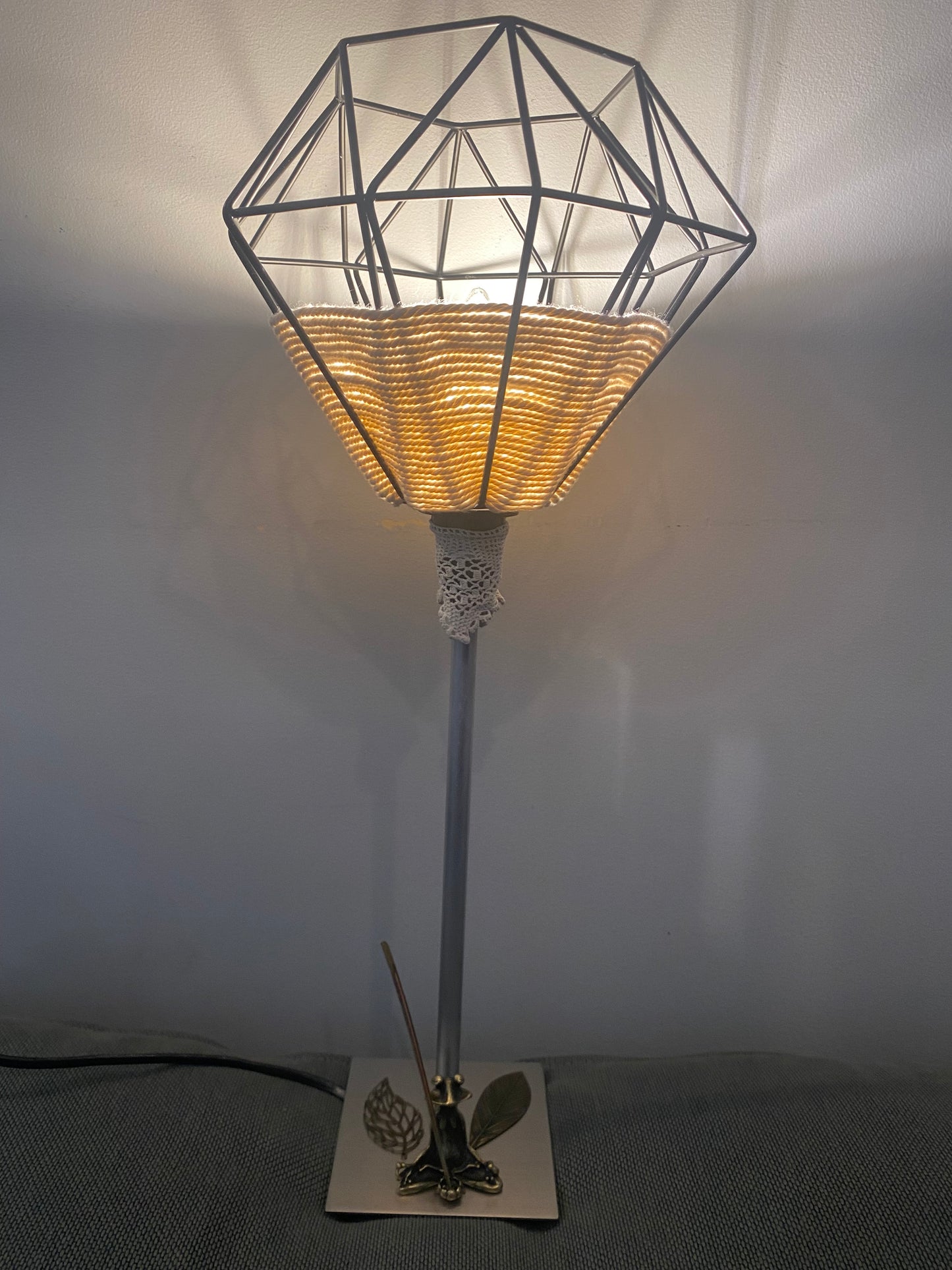 Lampe nature et zen avec mise à prix à 79,00 euros