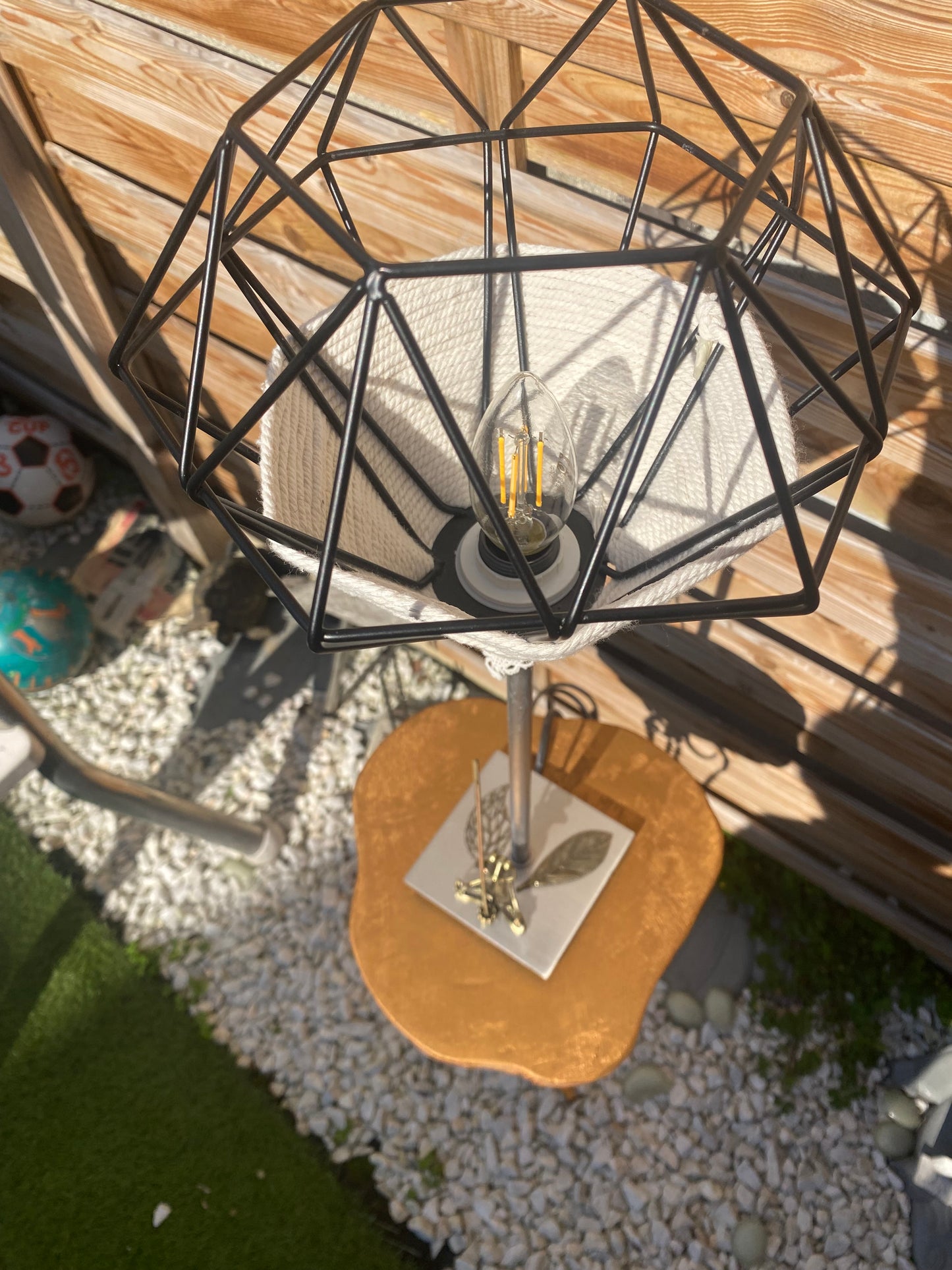 Lampe nature et zen avec mise à prix à 79,00 euros