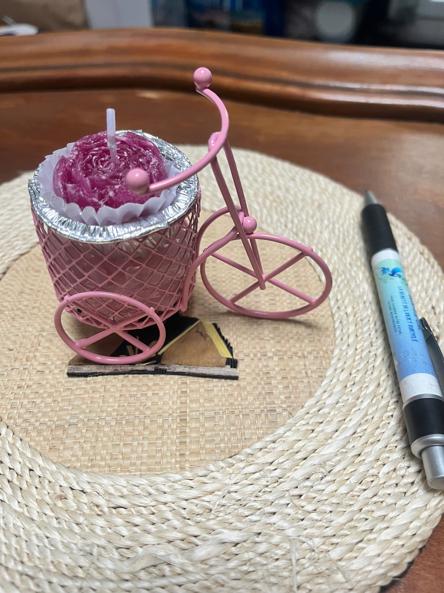 bougie / tricycle rose