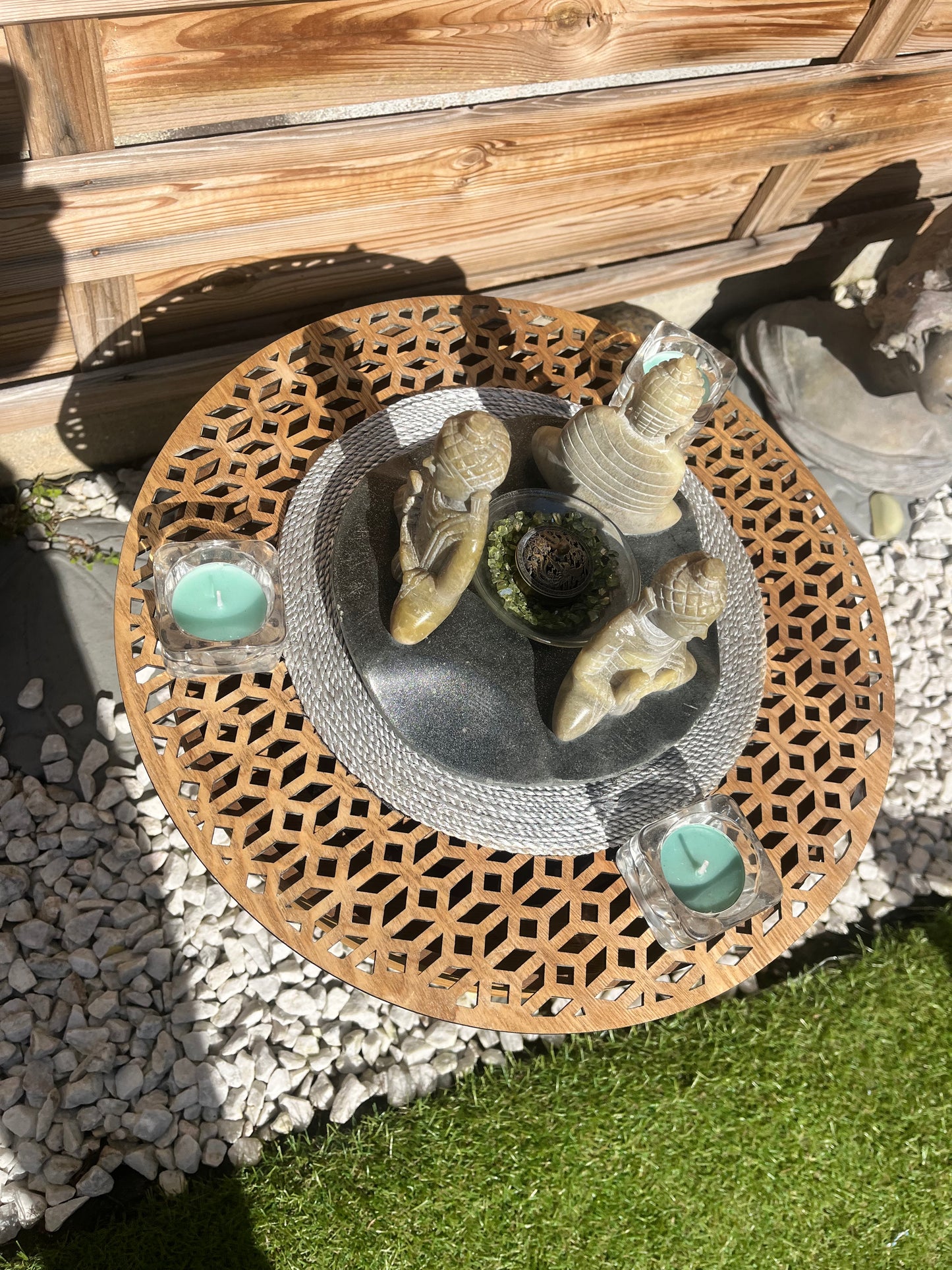 Bougeoir zen avec plateau à pieds