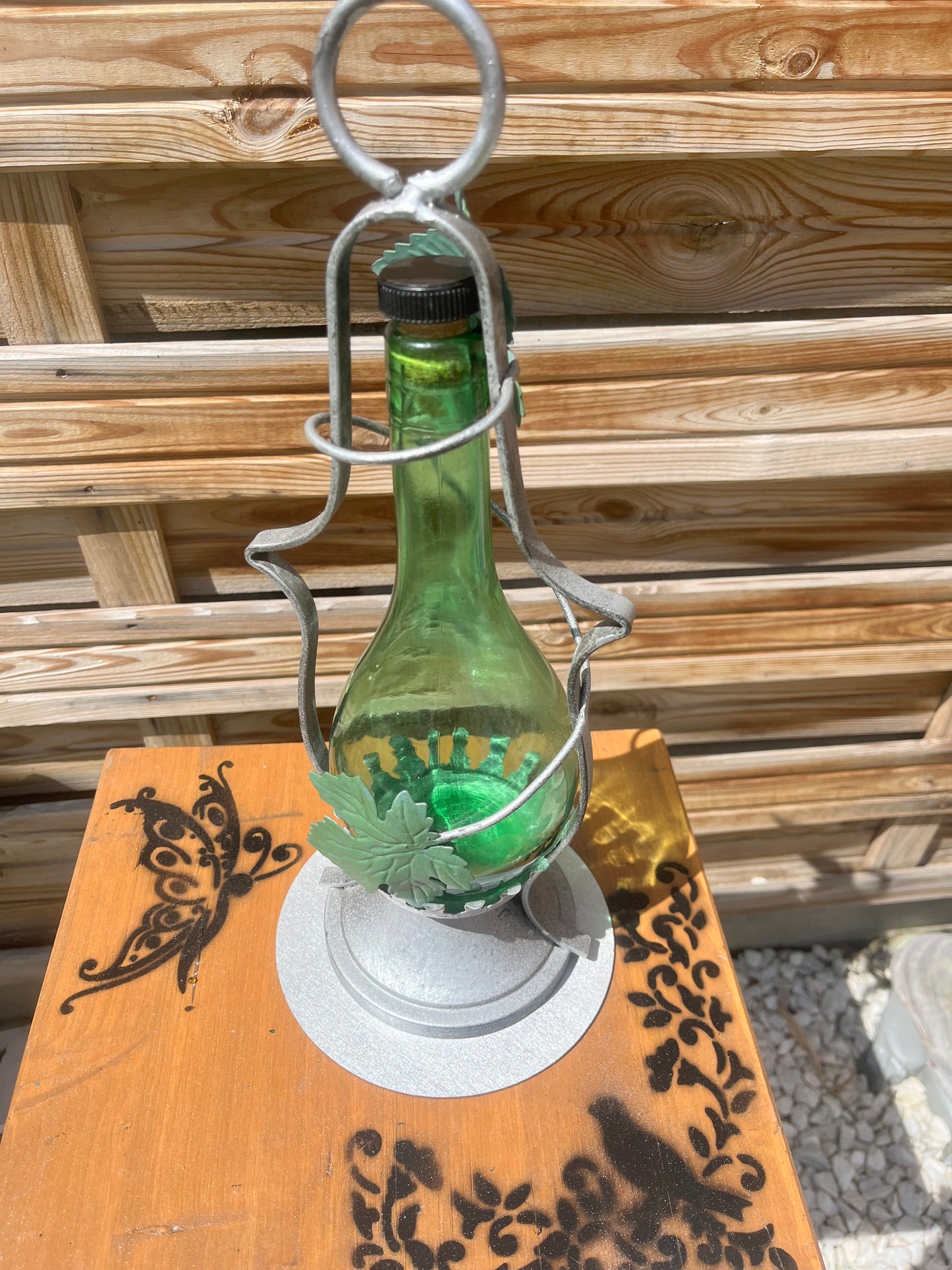 Porte carafe en forme de lanterne avec mise à prix à 79,00 euros