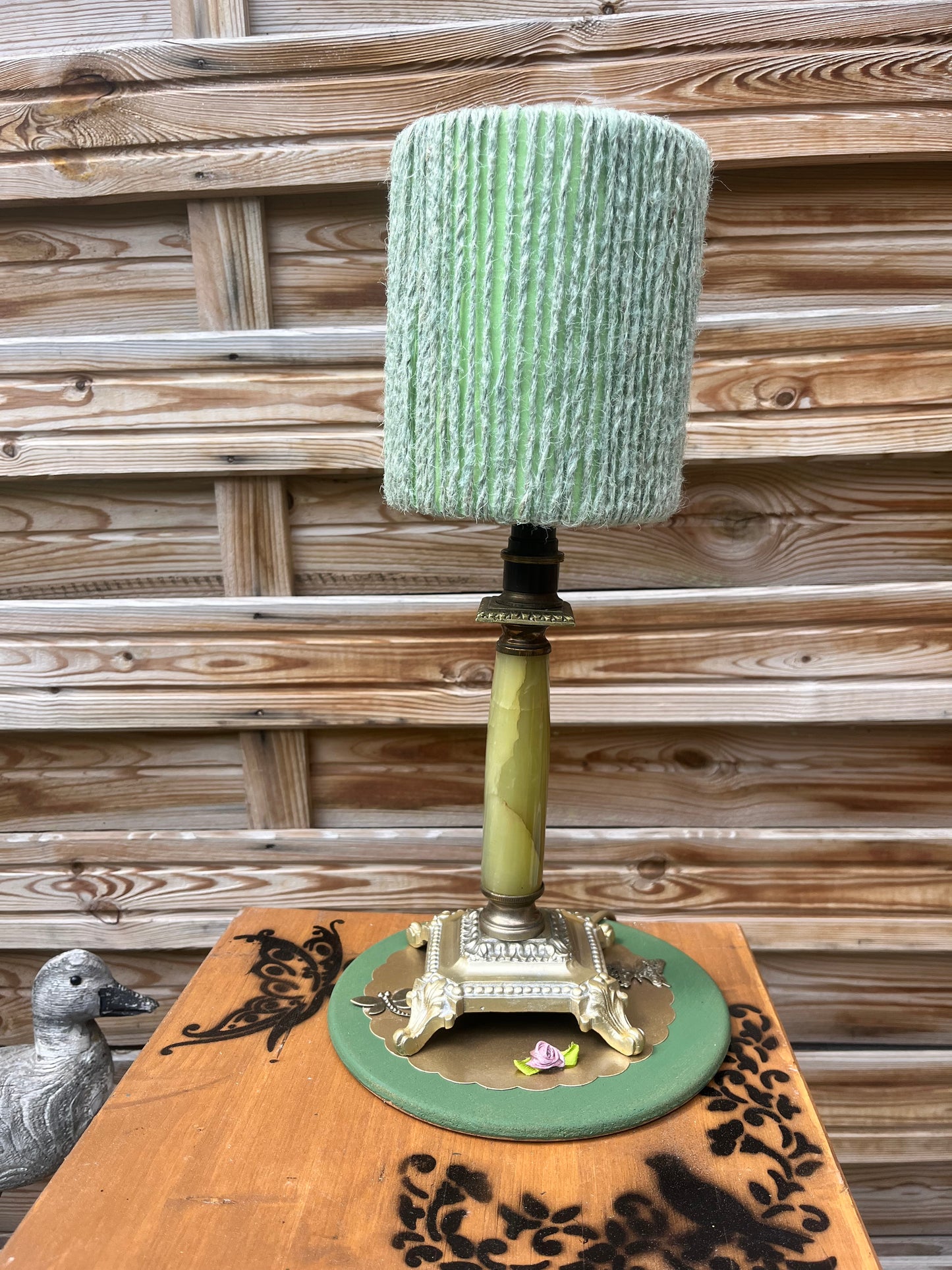 Lampe élégante en bronze et onyx vert