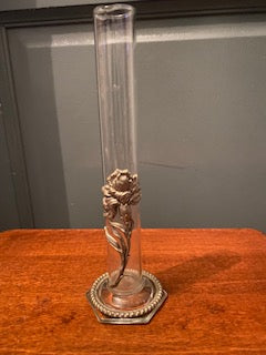 Vase fin en verre et étain