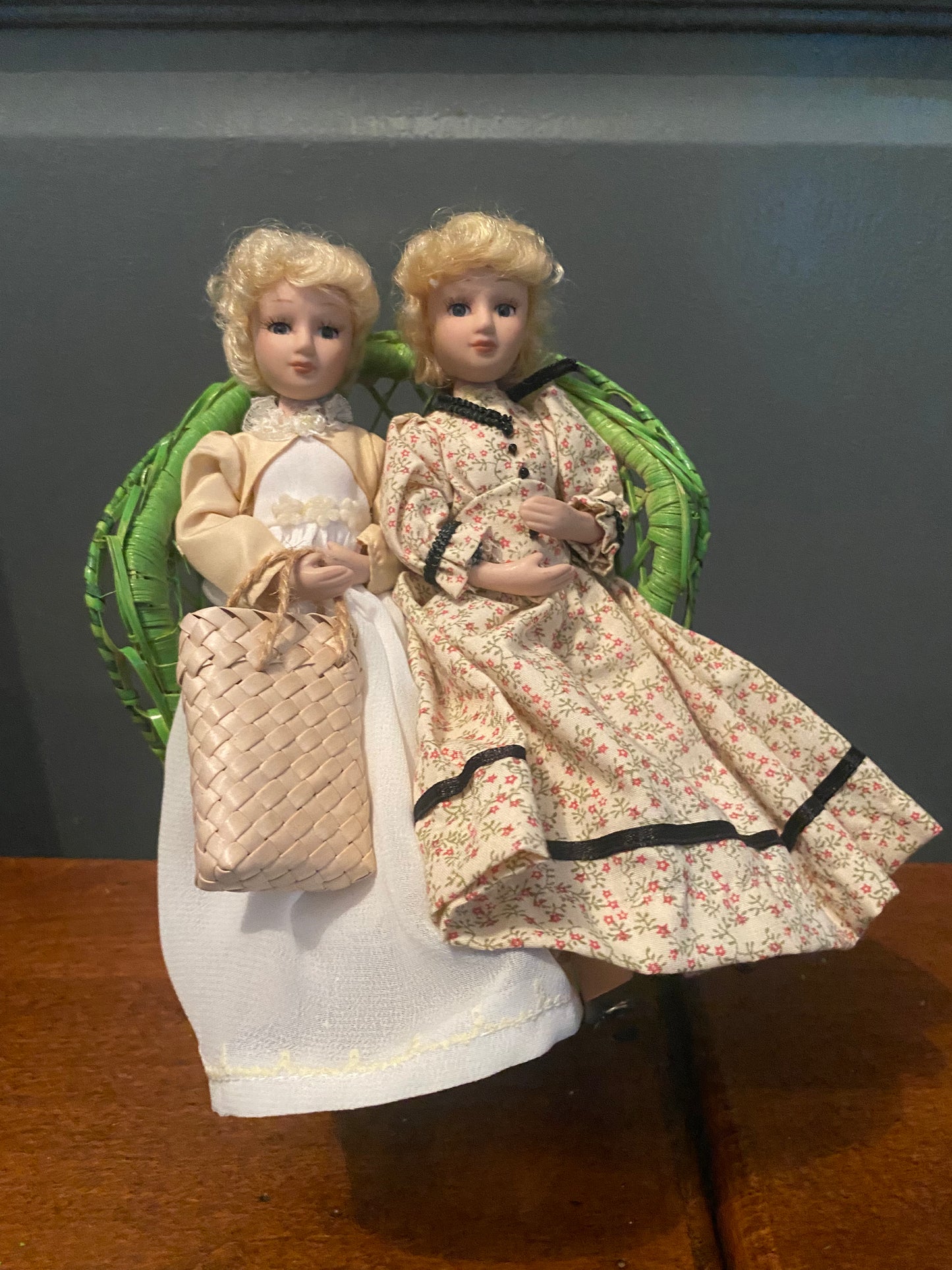 Poupées en lot de deux