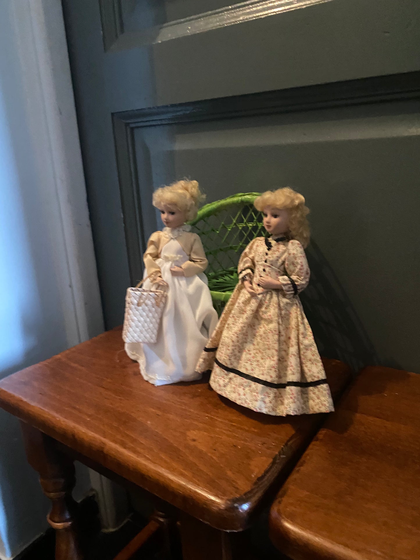 Poupées en lot de deux