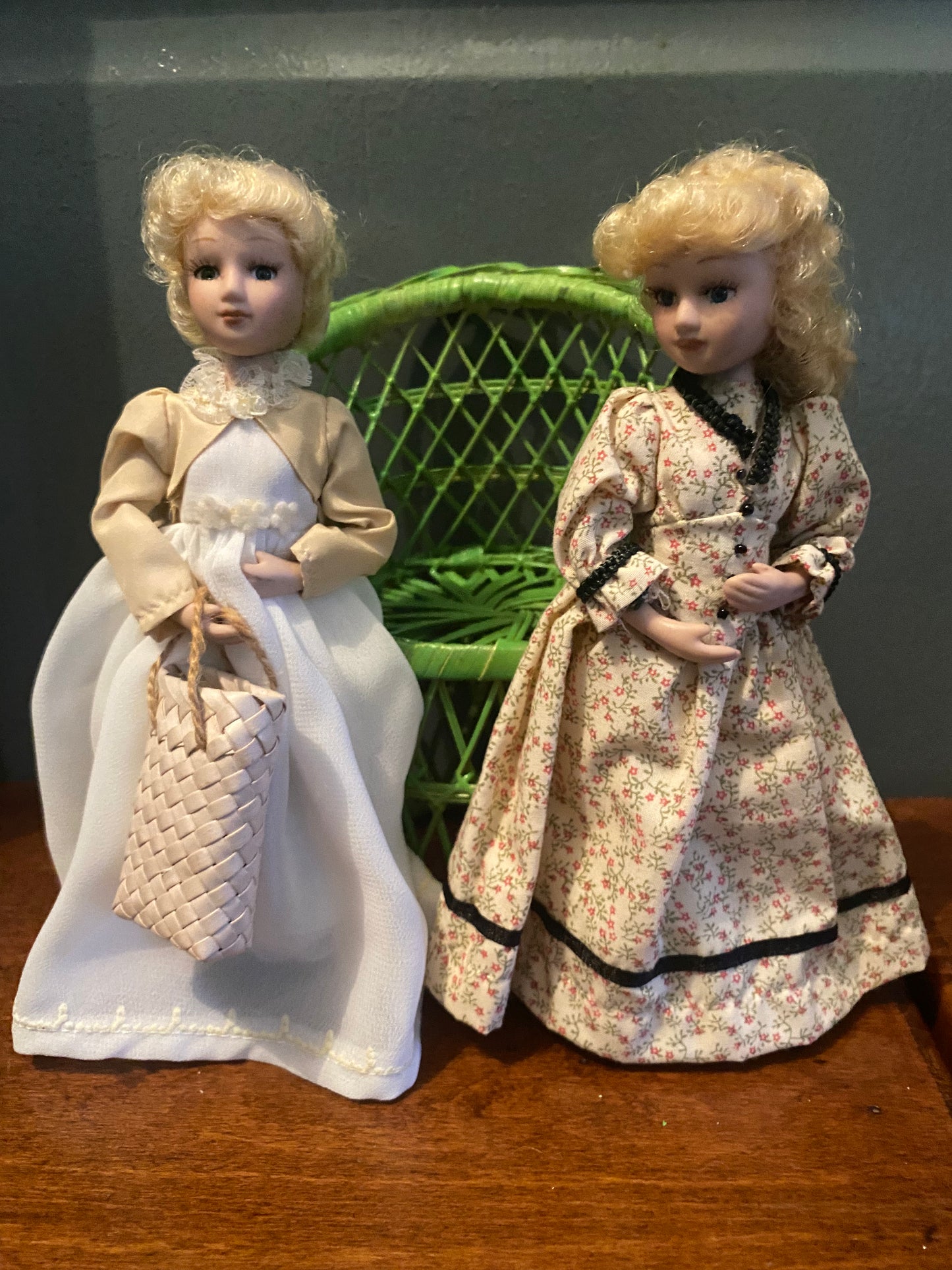 Poupées en lot de deux