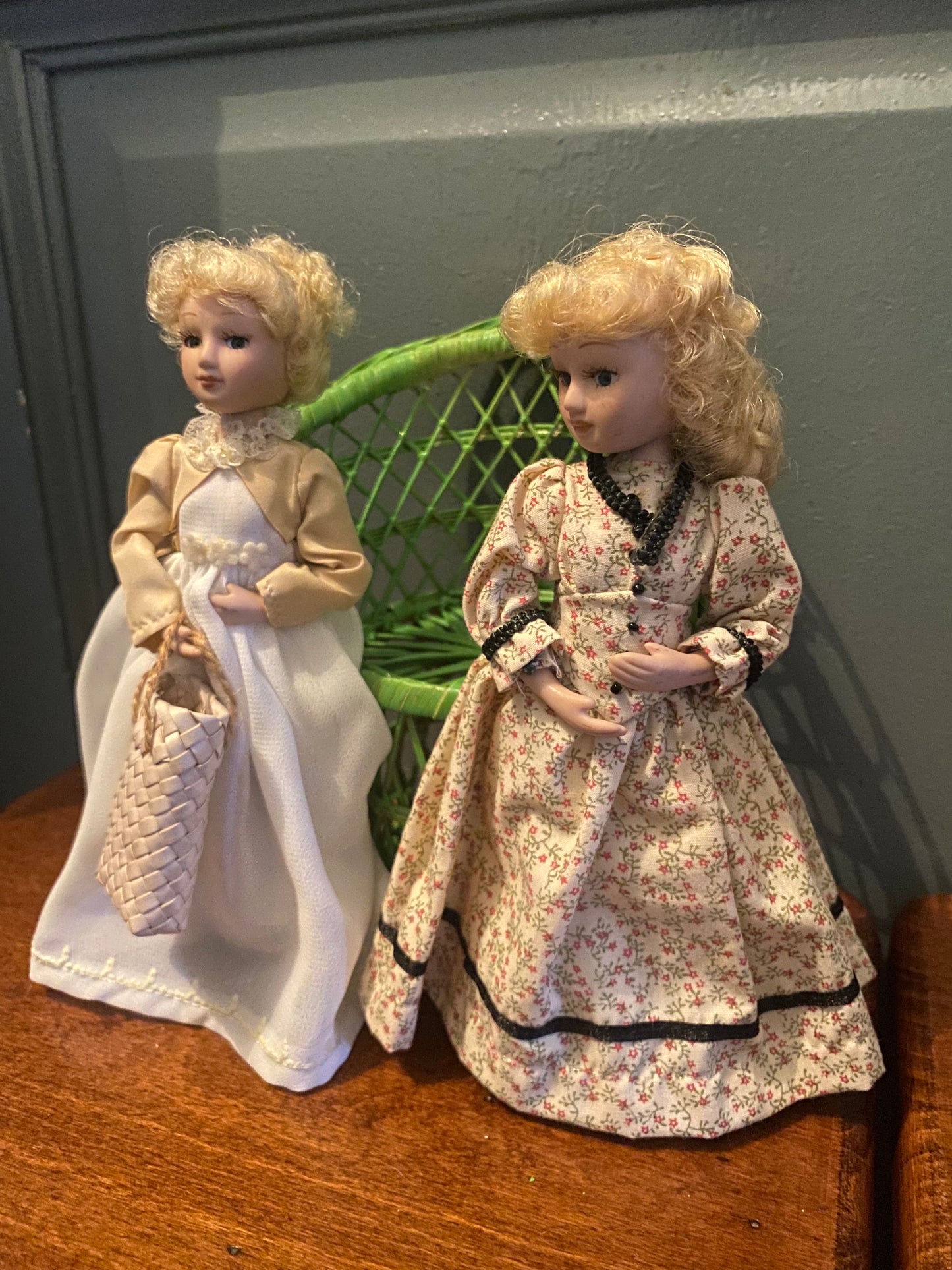 Poupées en lot de deux