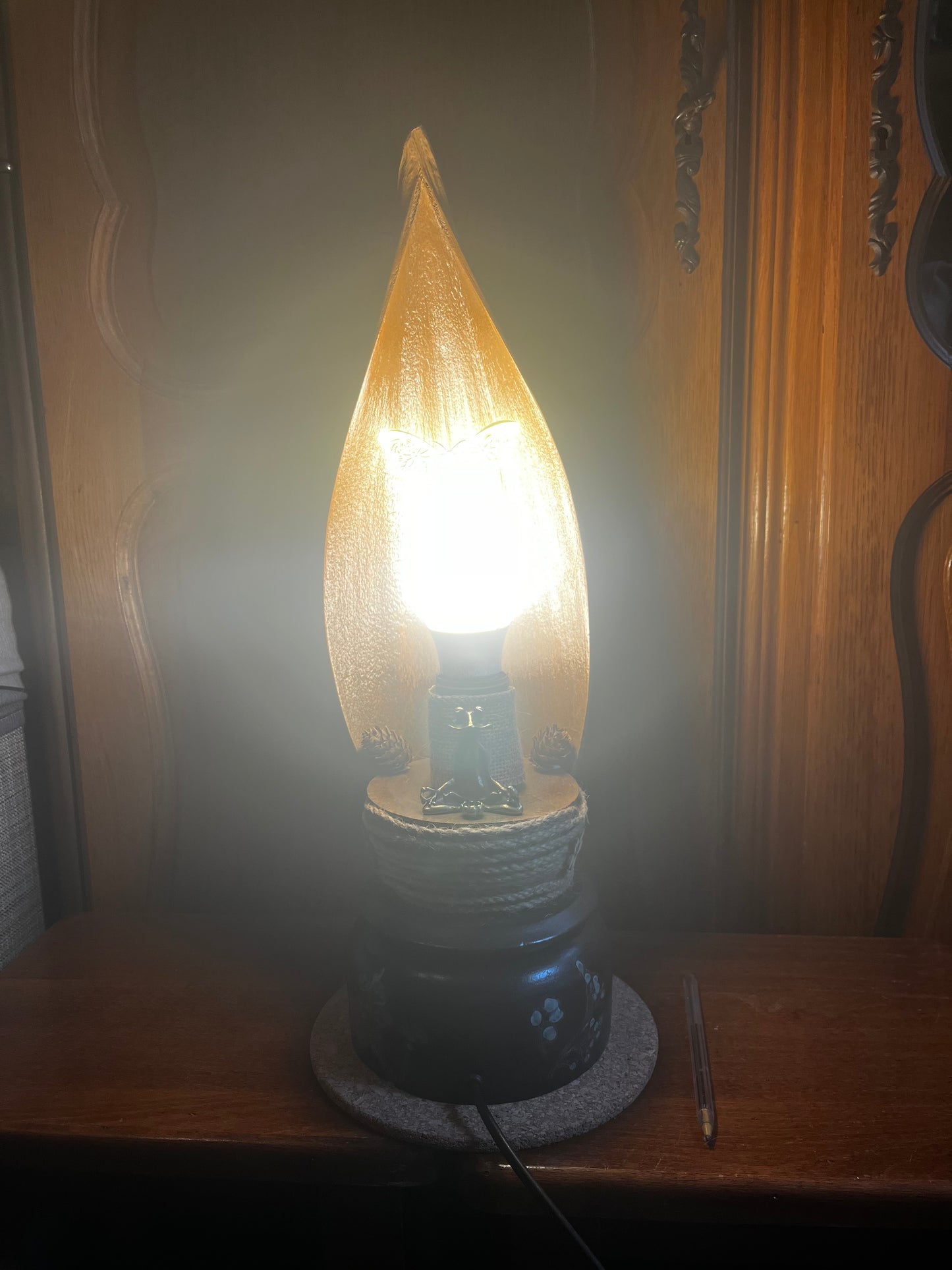 Lampe feuille de bananier