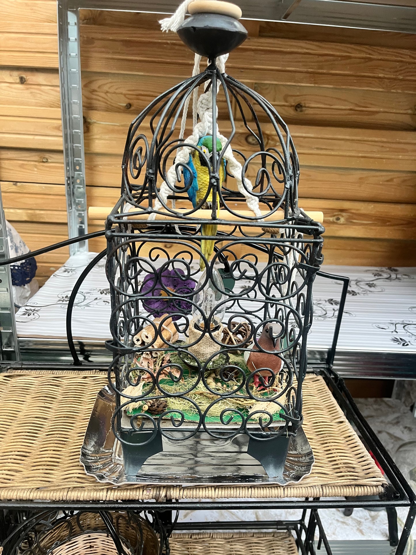 Lampe cage à oiseau avec mise à prix à 69,00 euros