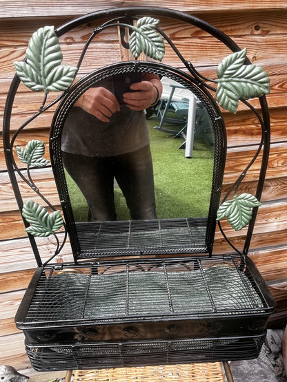 Miroir feuilles et tiroir avec mise à prix à 89,00 euros