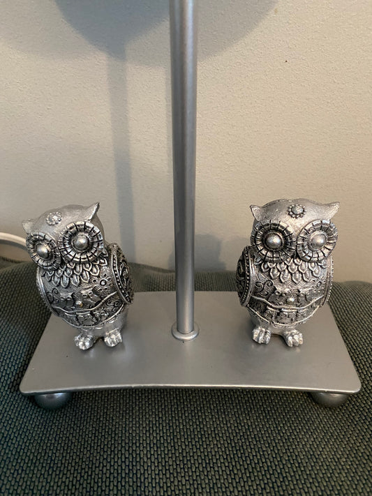 Lampe moderne avec chouettes avec mise à prix a 79,00 euros