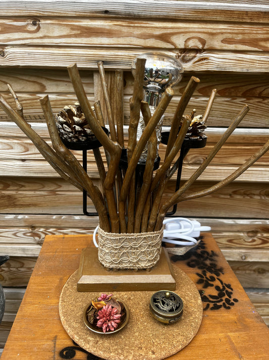 Lampe branches en bois avec mise à prix à 89,00 euros