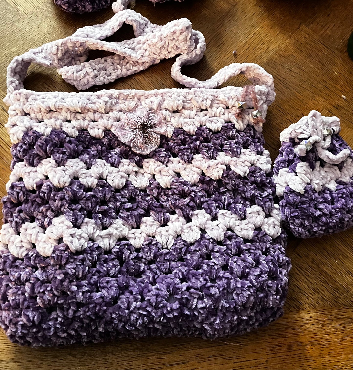 Sac violet et rose