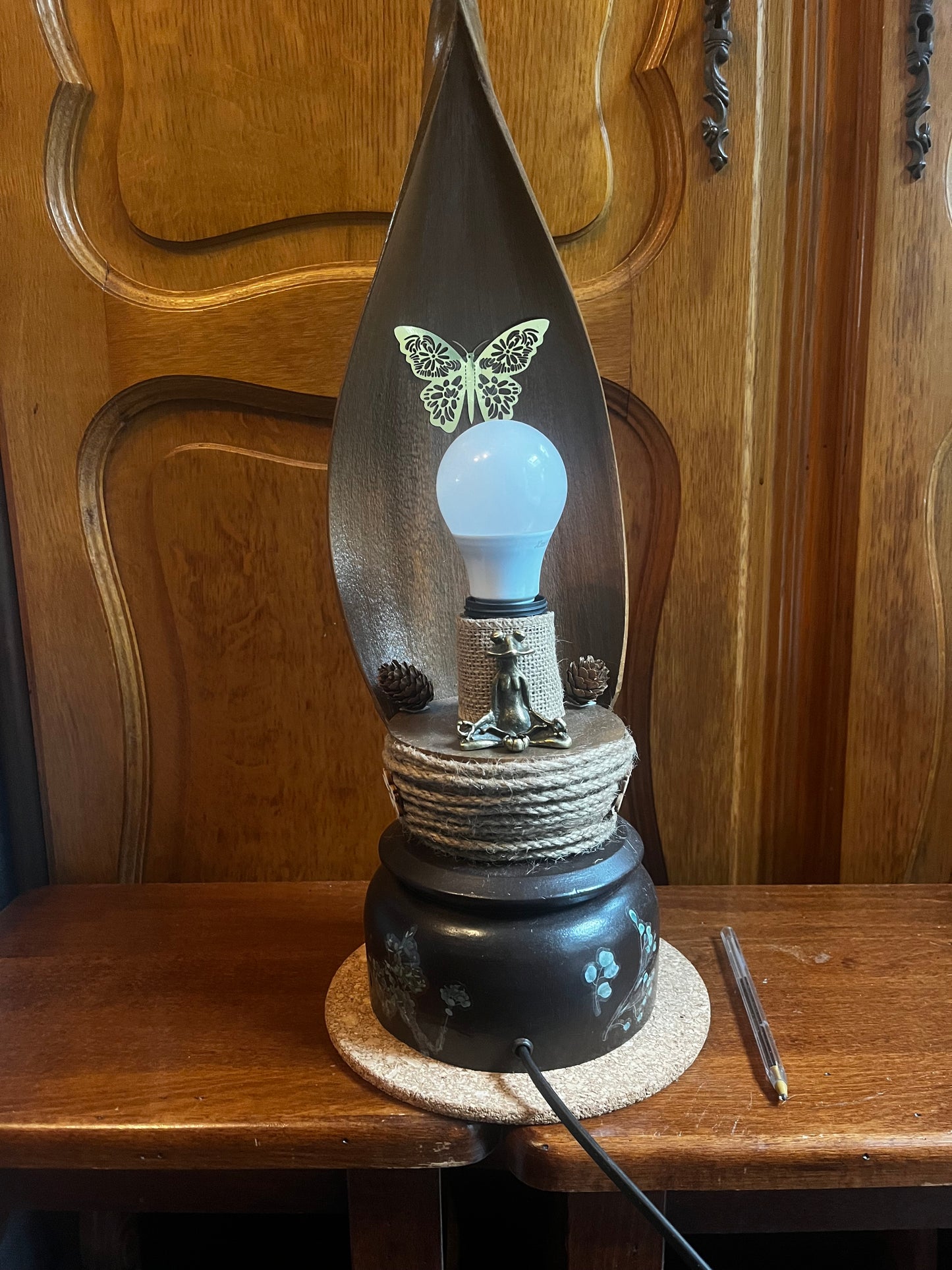 Lampe feuille de bananier